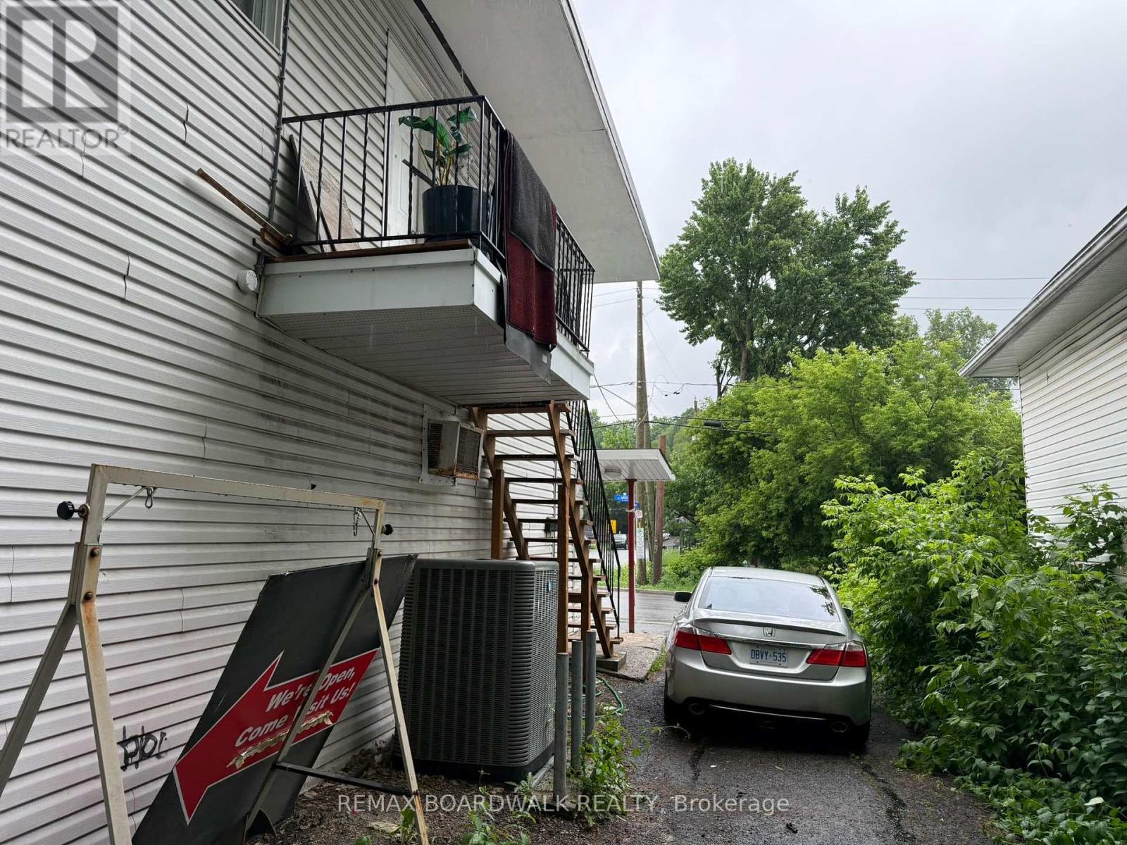 40 Jolliet Avenue Property Photo 17