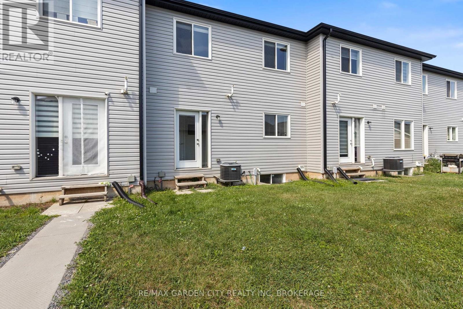 8 - 182 Broadway Lane Property Photo 25