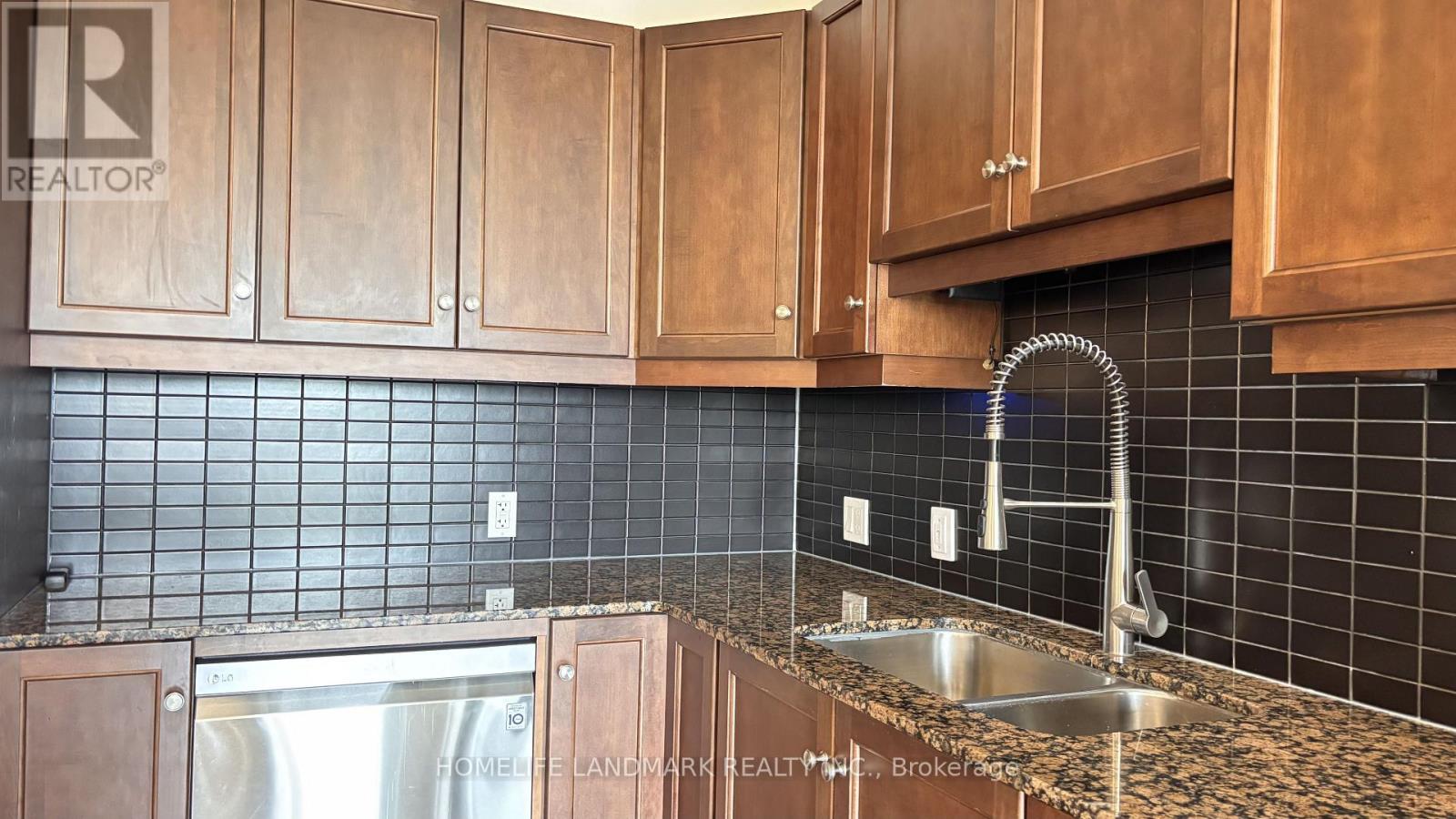 405 - 223 Erb Street W Property Photo 14