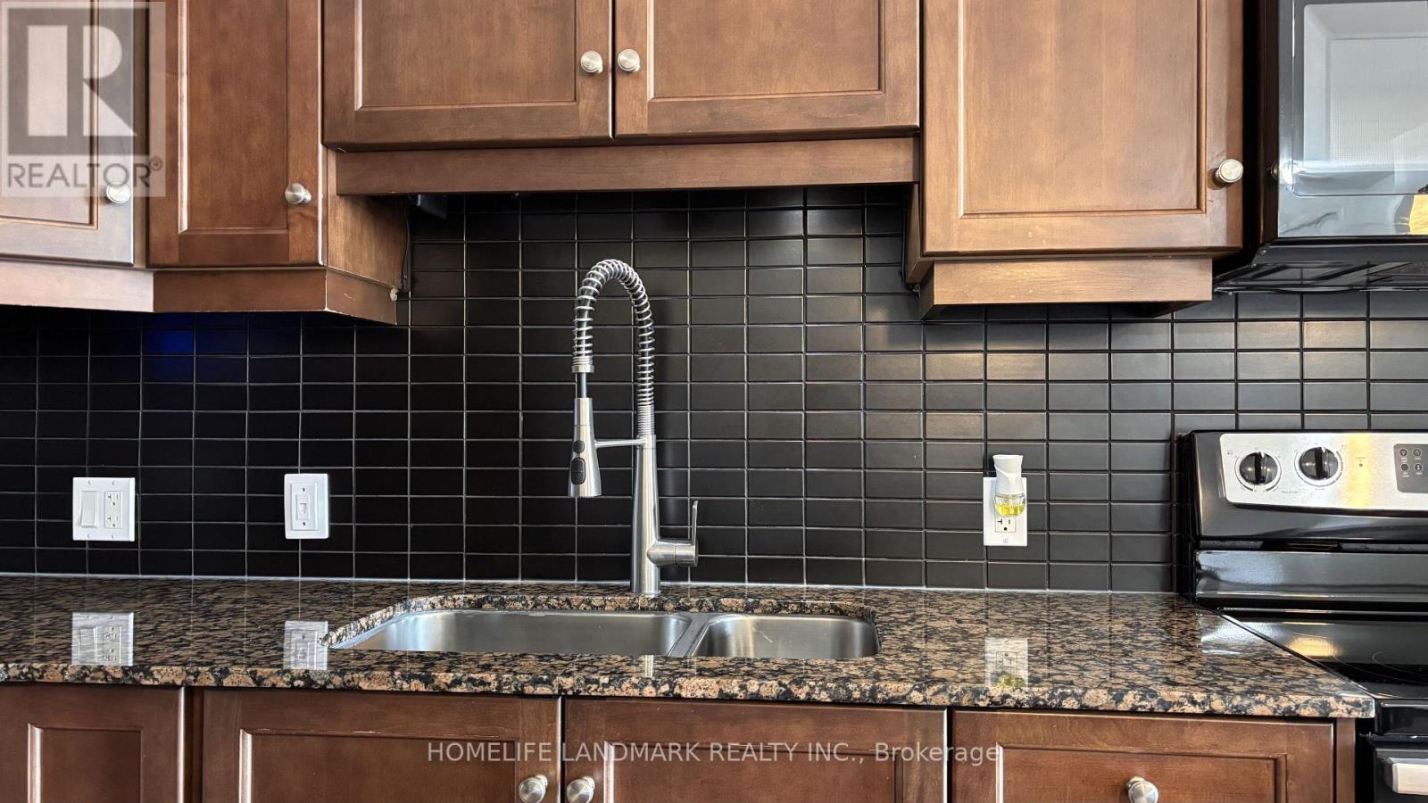 405 - 223 Erb Street W Property Photo 16