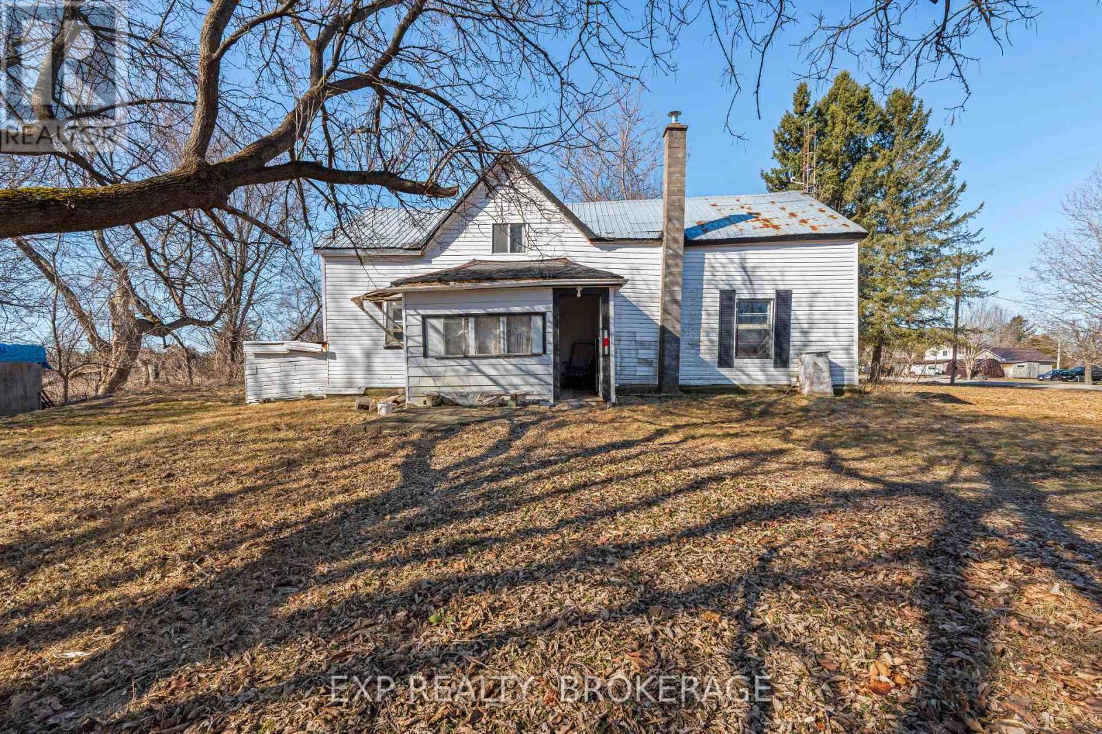 1619 County 2 Road Property Photo 1