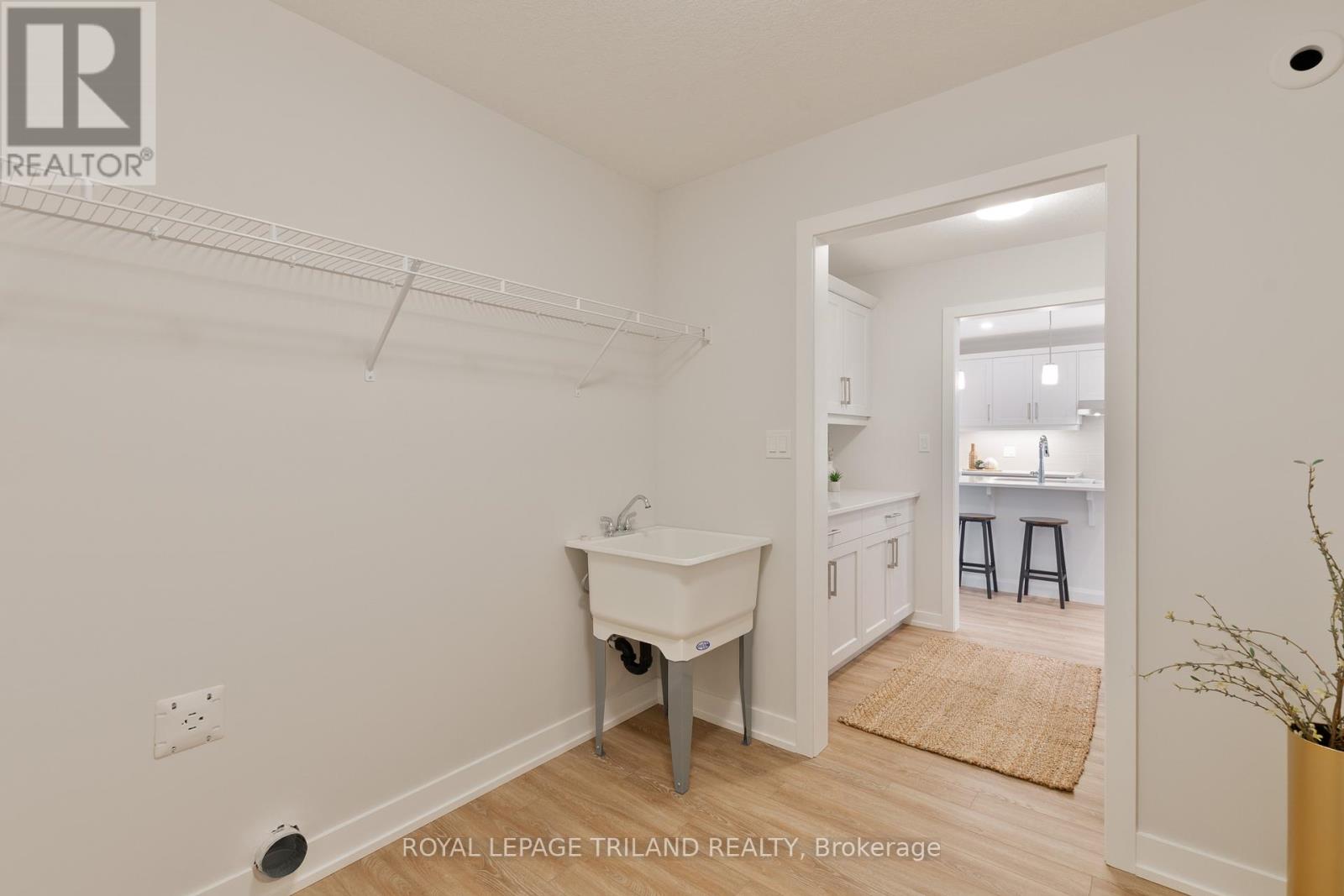 71 Harrow Lane Property Photo 14