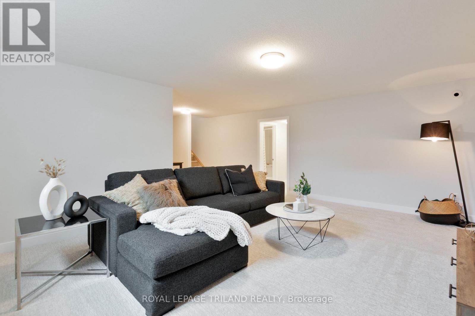 71 Harrow Lane Property Photo 17