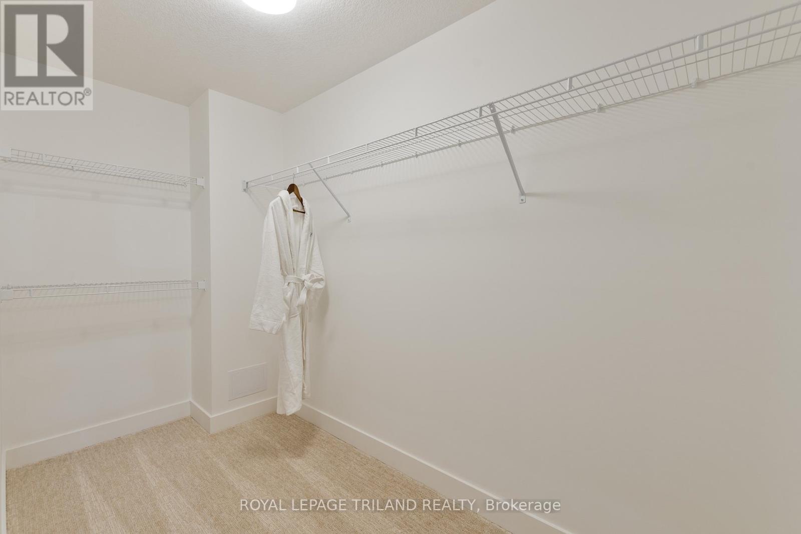 71 Harrow Lane Property Photo 19