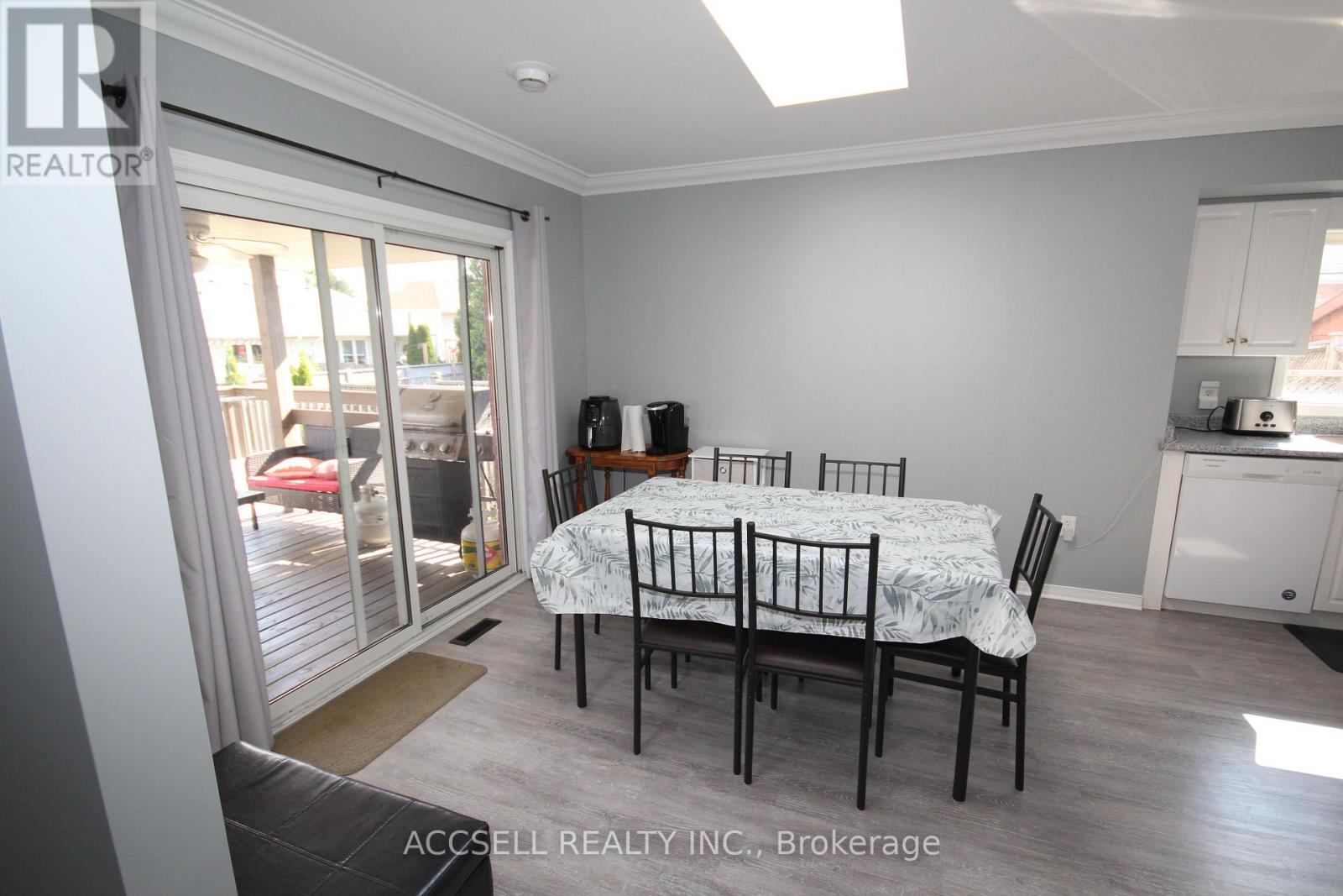 635 Highview Drive Property Photo 8