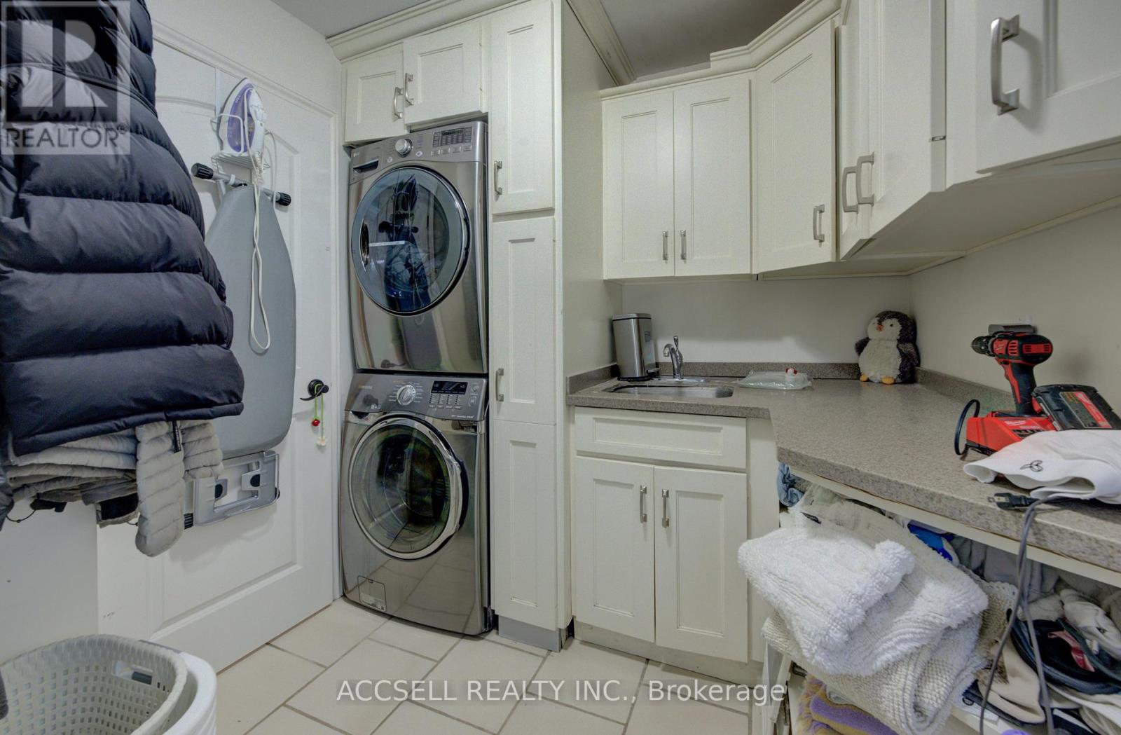600 Highvalley Road Property Photo 10