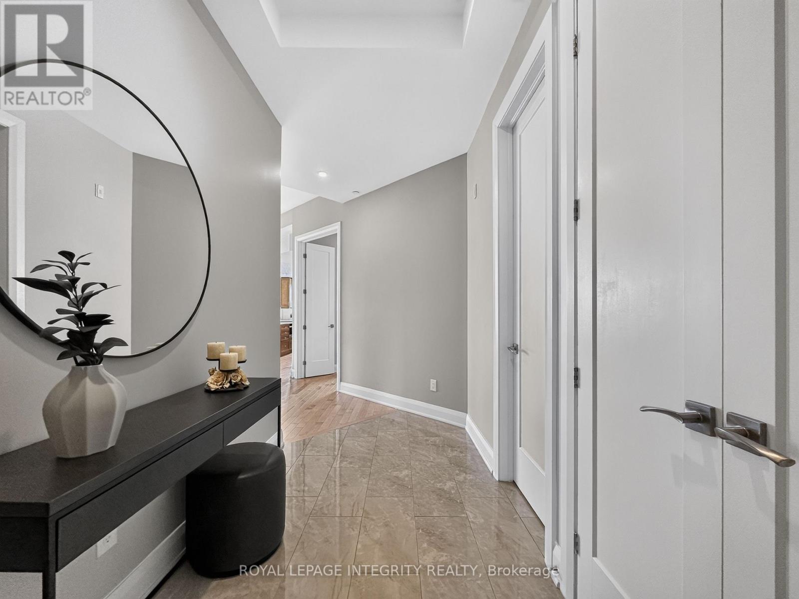 303 - 100 Cortile Private Property Photo 8