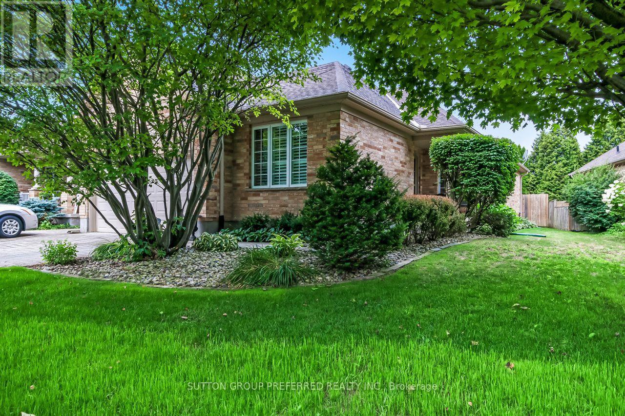 857 Silversmith Street Property Photo 1
