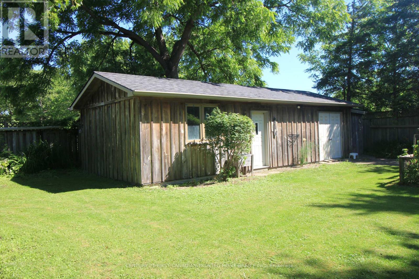 27 Croydon Drive Property Photo 25