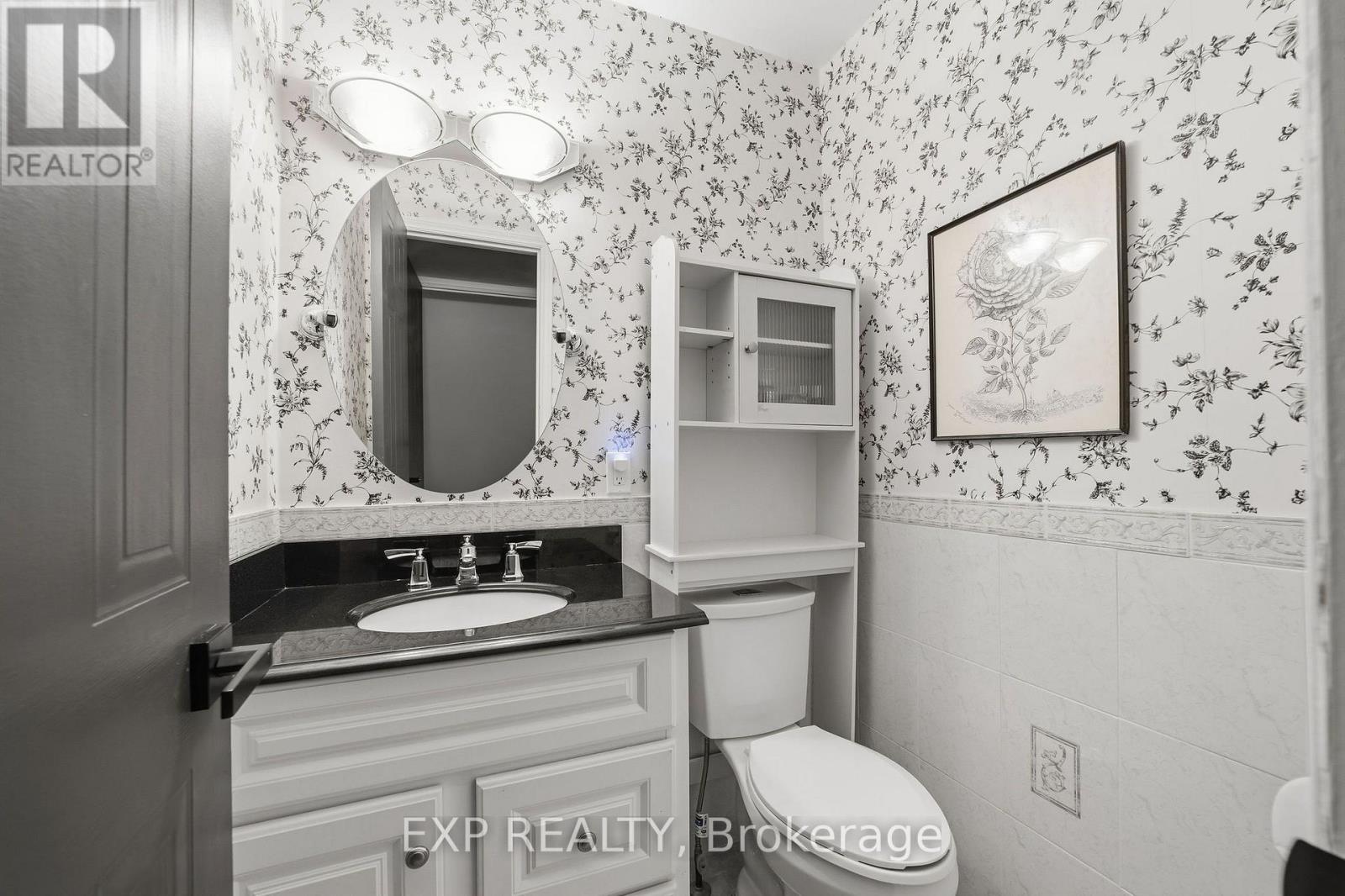 49 - 511 Admiral Drive Property Photo 11