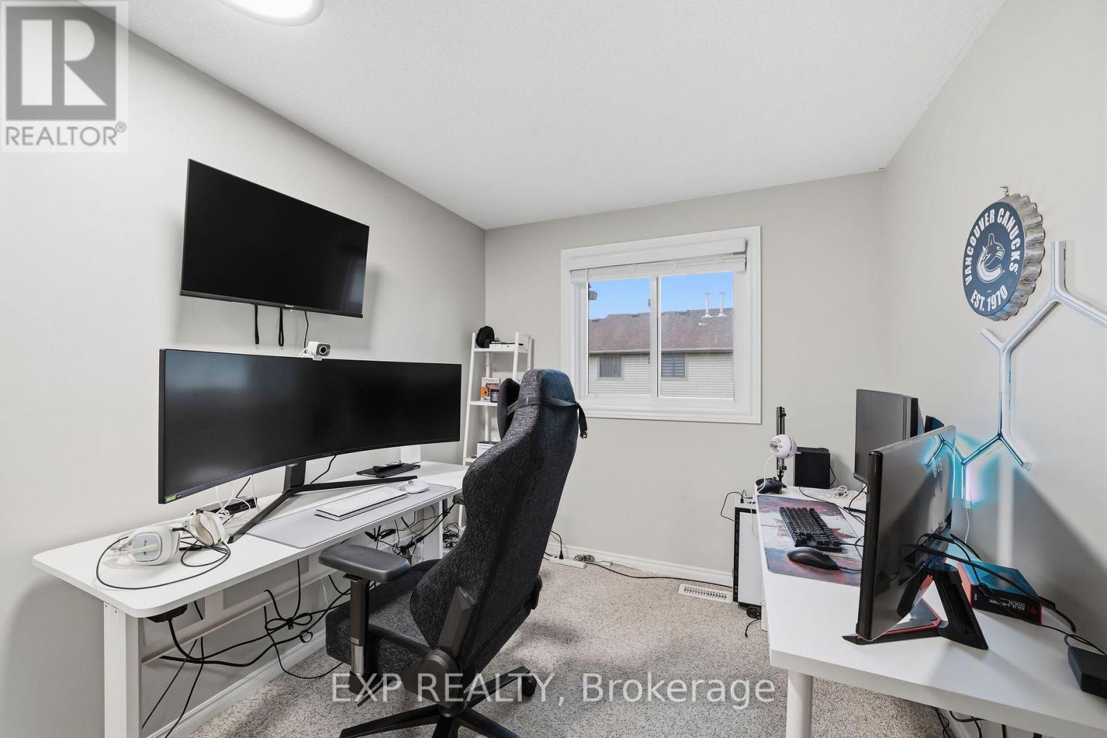 49 - 511 Admiral Drive Property Photo 15