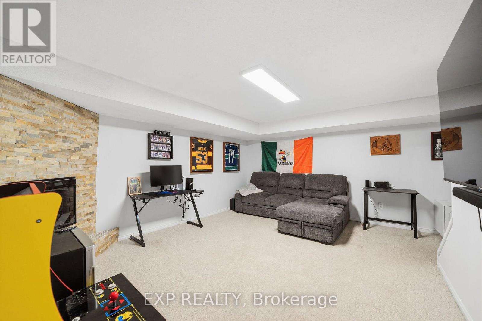 49 - 511 Admiral Drive Property Photo 19