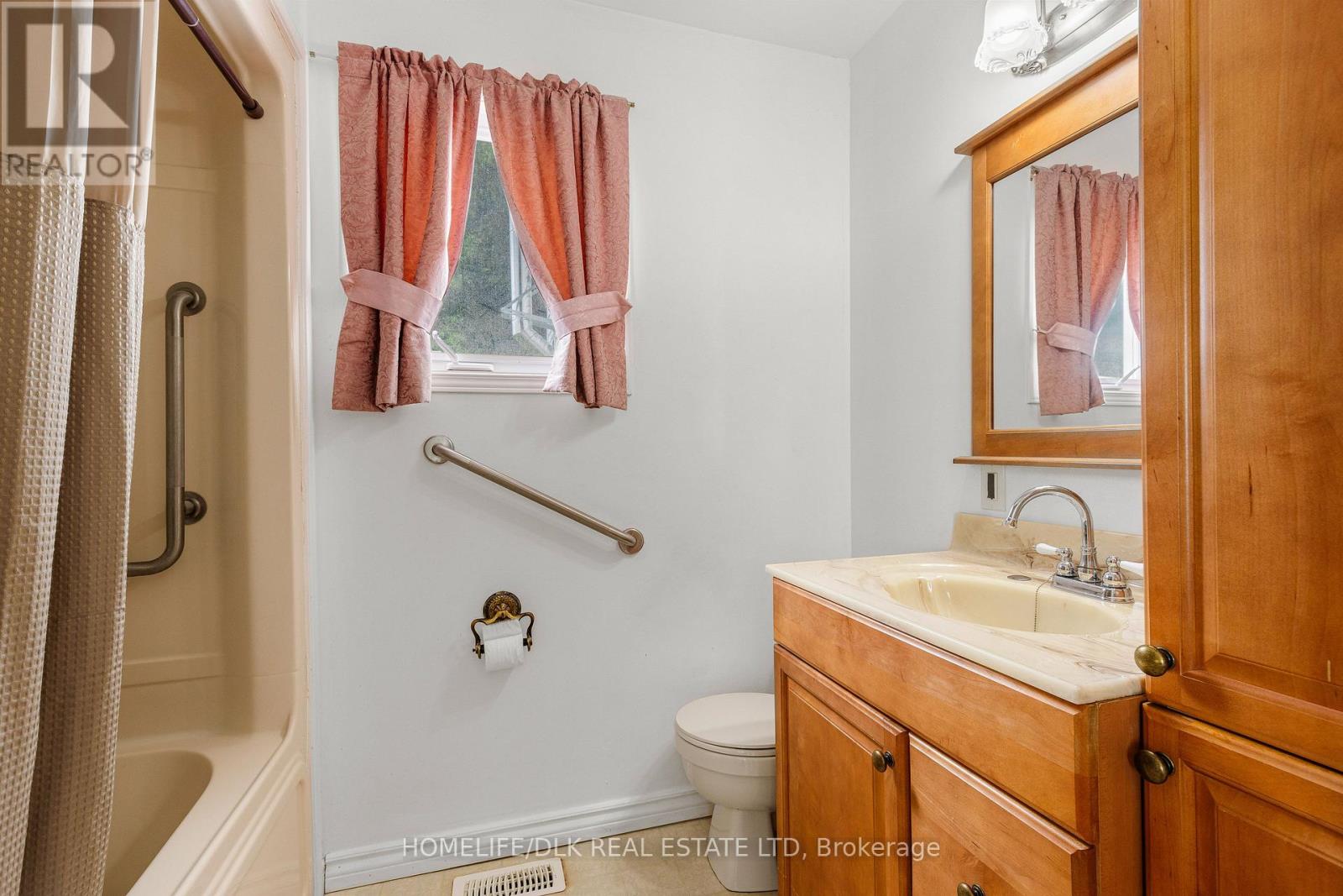 415 2 Highway S Property Photo 13