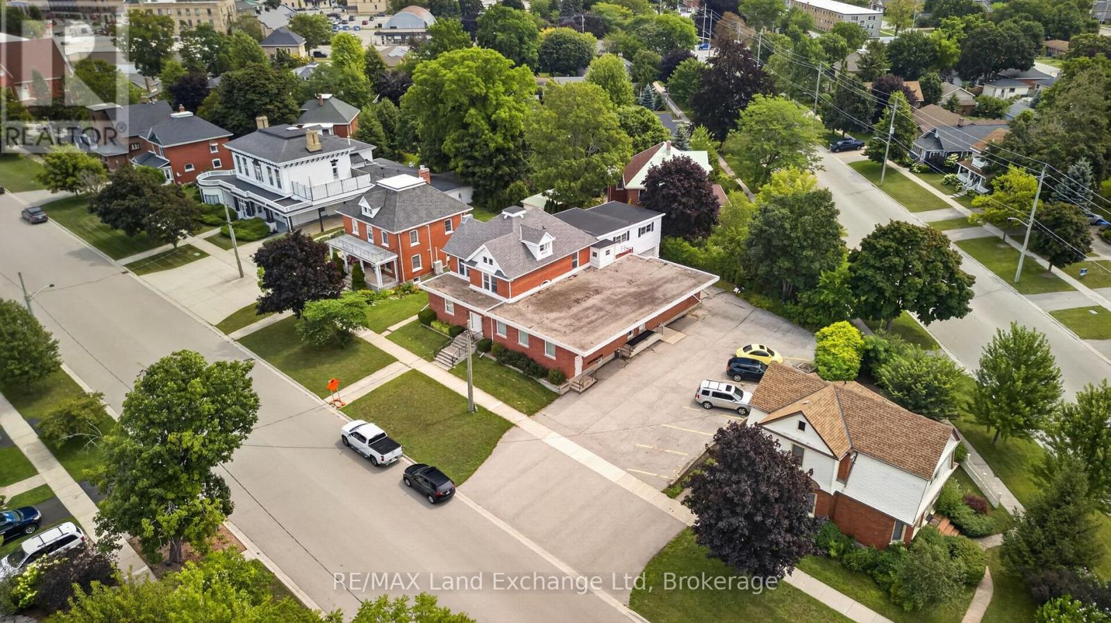 77 Montreal Street Property Photo 2