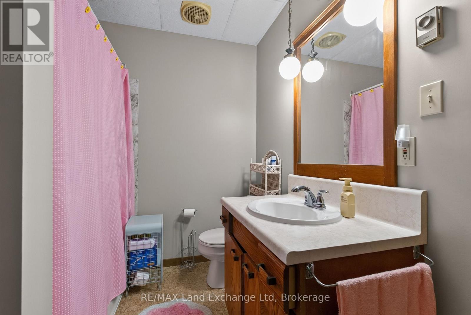 77 Montreal Street Property Photo 11