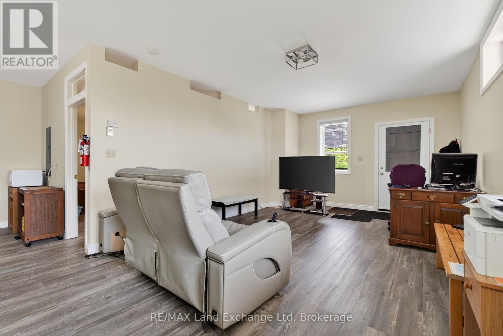 77 Montreal Street Property Photo 14