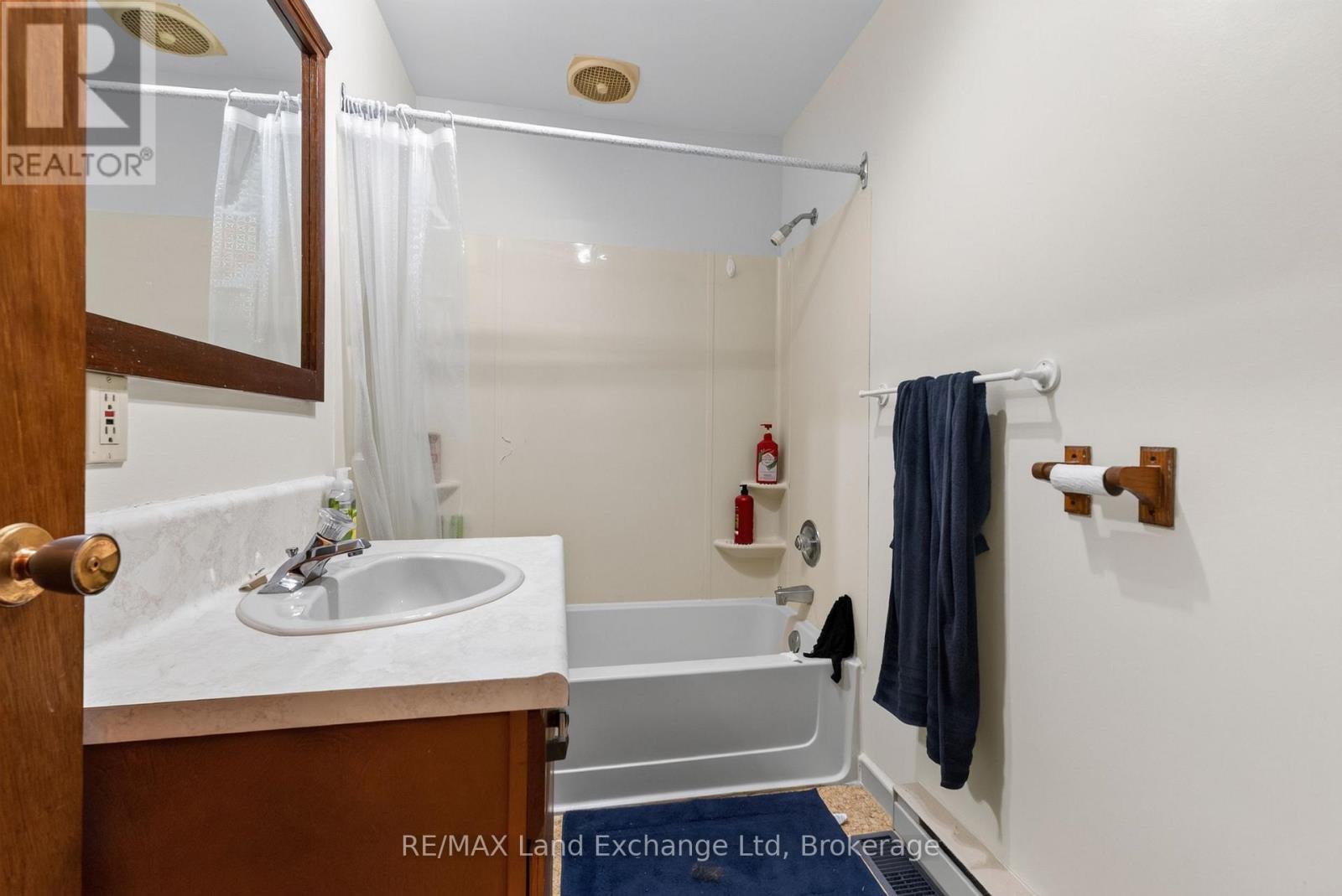 77 Montreal Street Property Photo 25