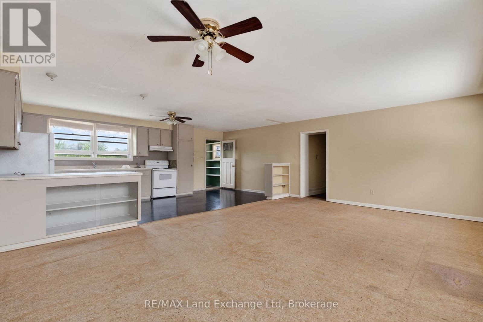 77 Montreal Street Property Photo 31