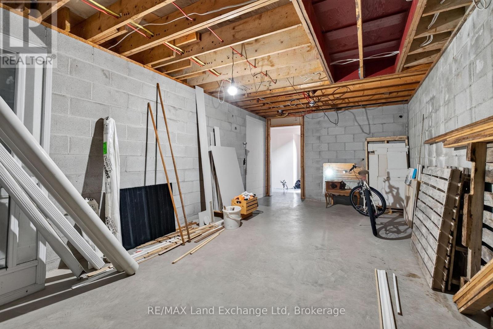 77 Montreal Street Property Photo 44