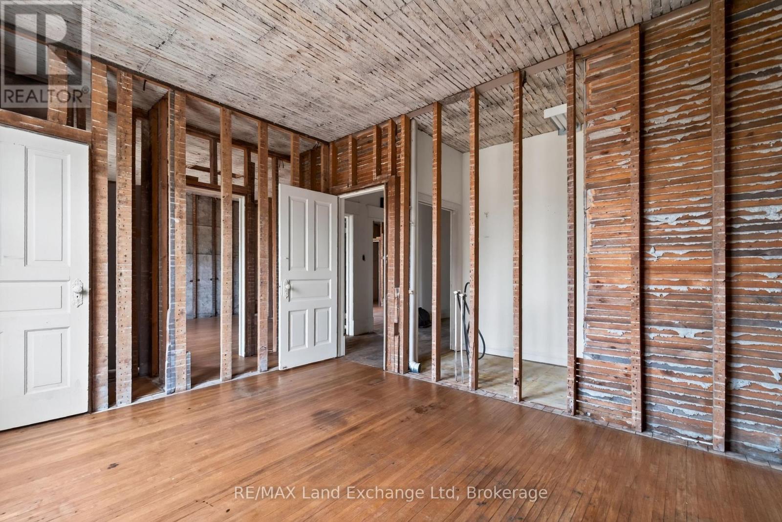 77 Montreal Street Property Photo 48