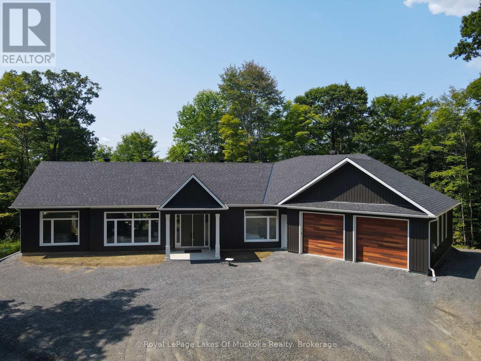 5 Flicker Lane Property Photo 1