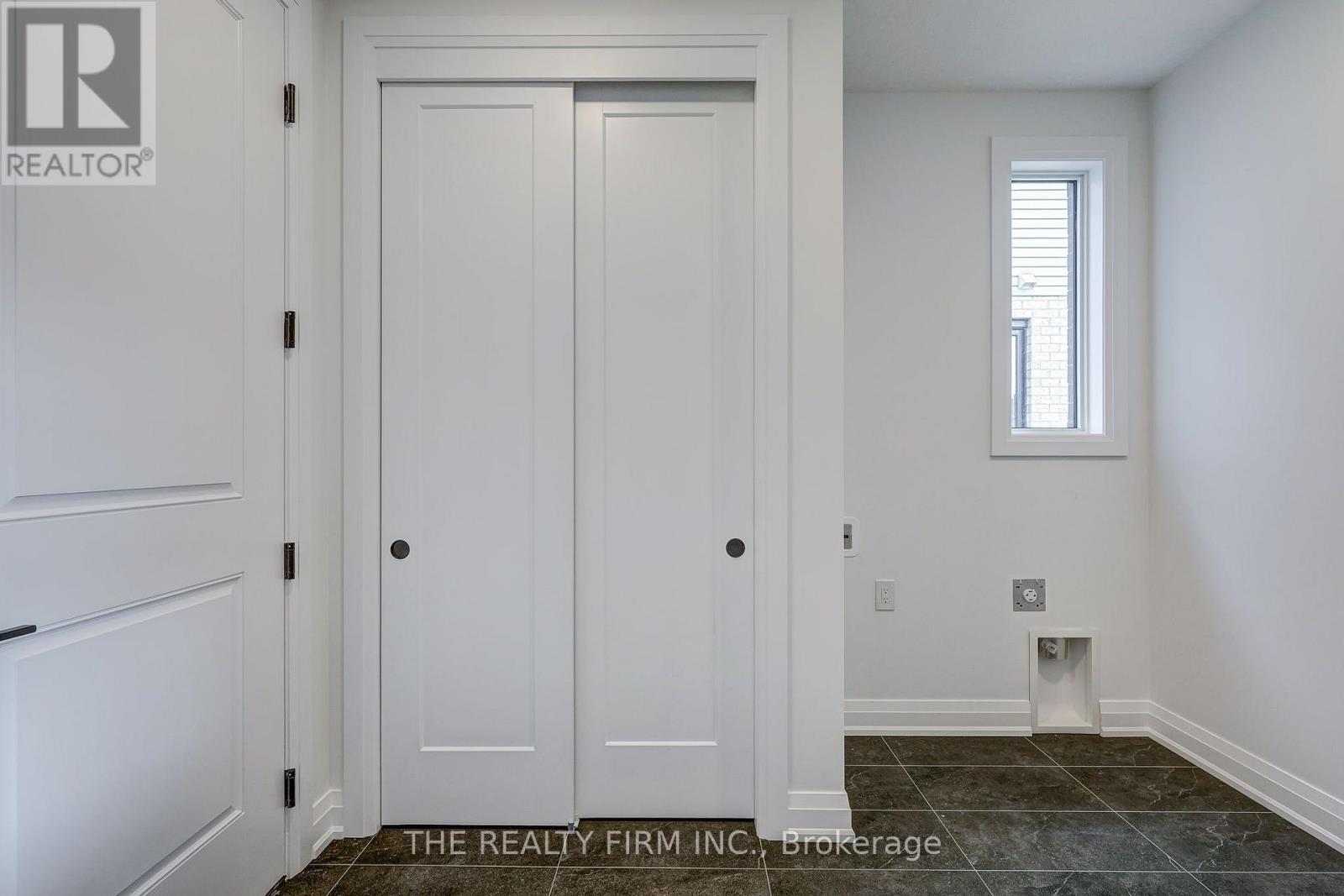 79 Royal Crescent Property Photo 30