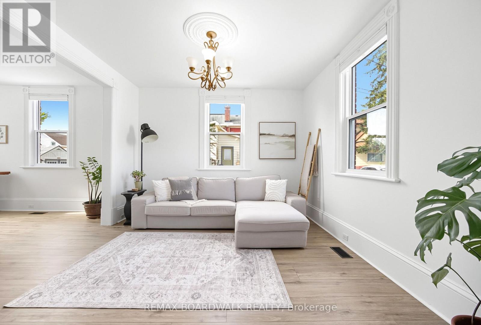 22 Isabella Street Property Photo 6