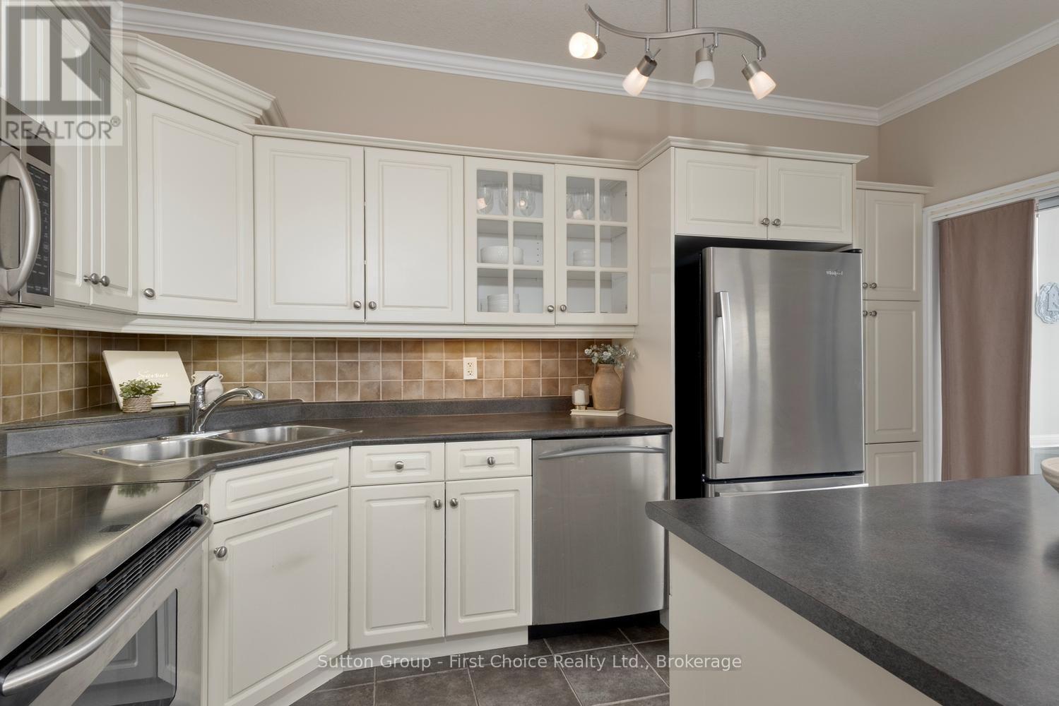 504 - 160 Romeo Street Property Photo 18