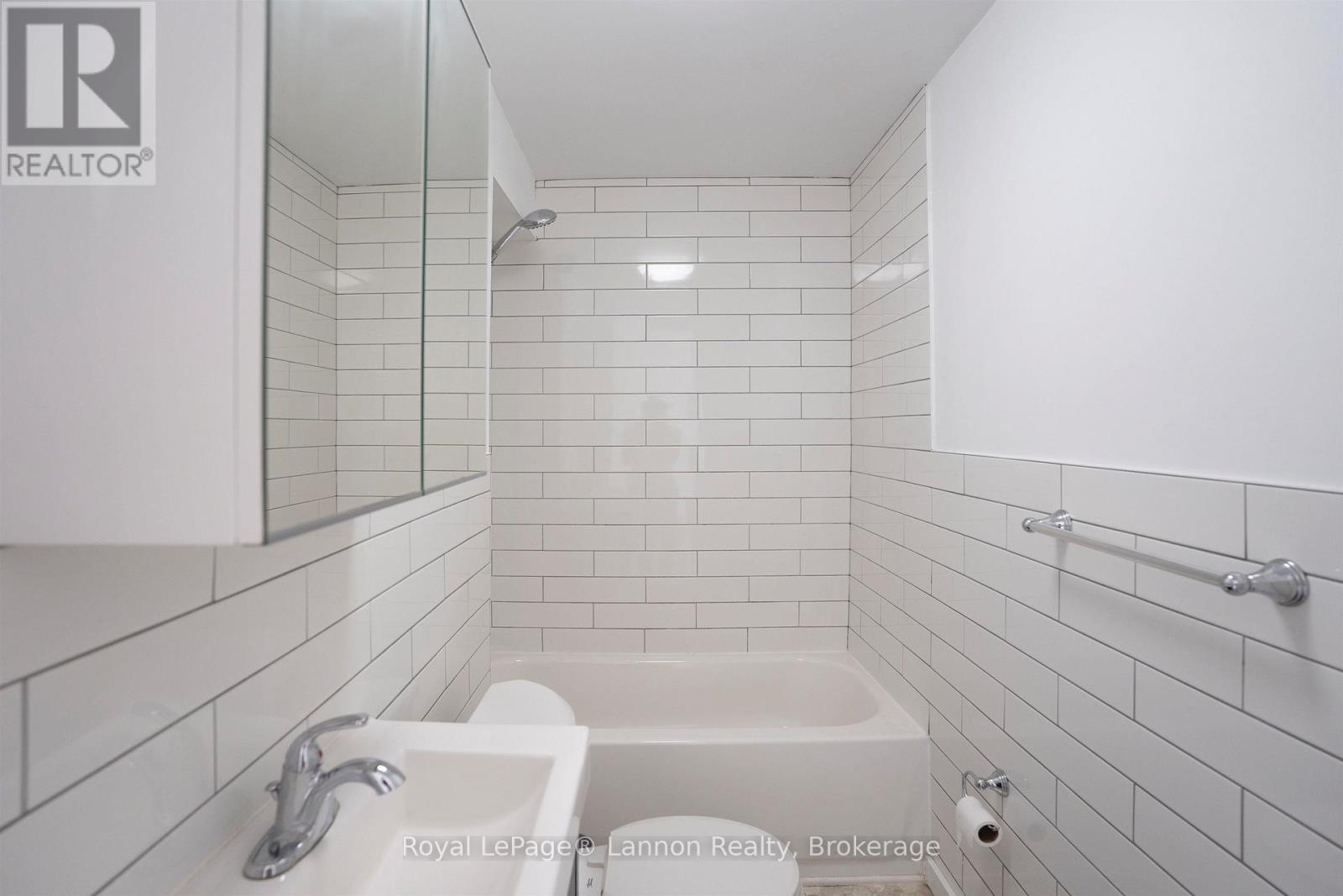 92 Jean Street Property Photo 30