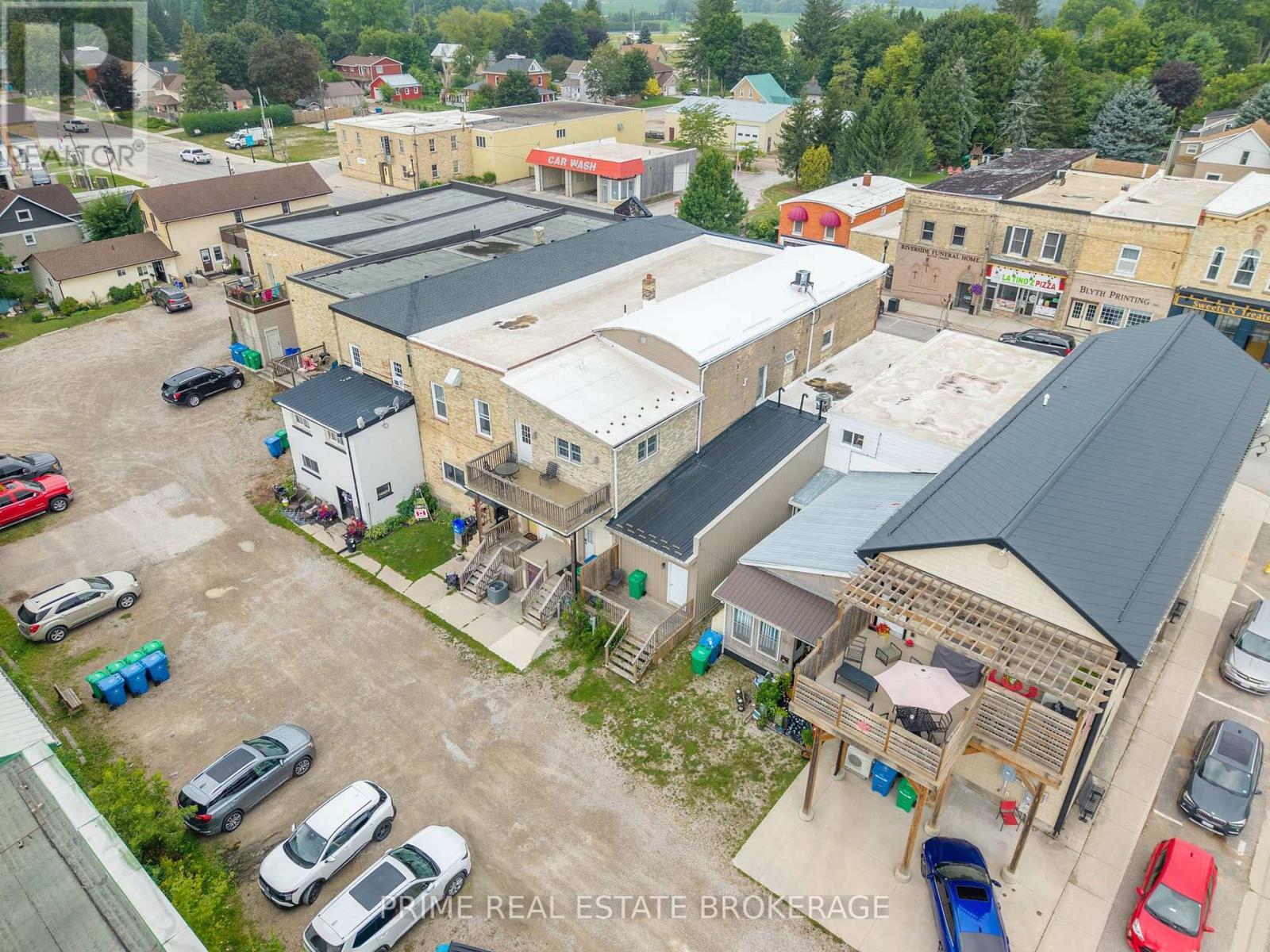 408 Queen Street Property Photo 5