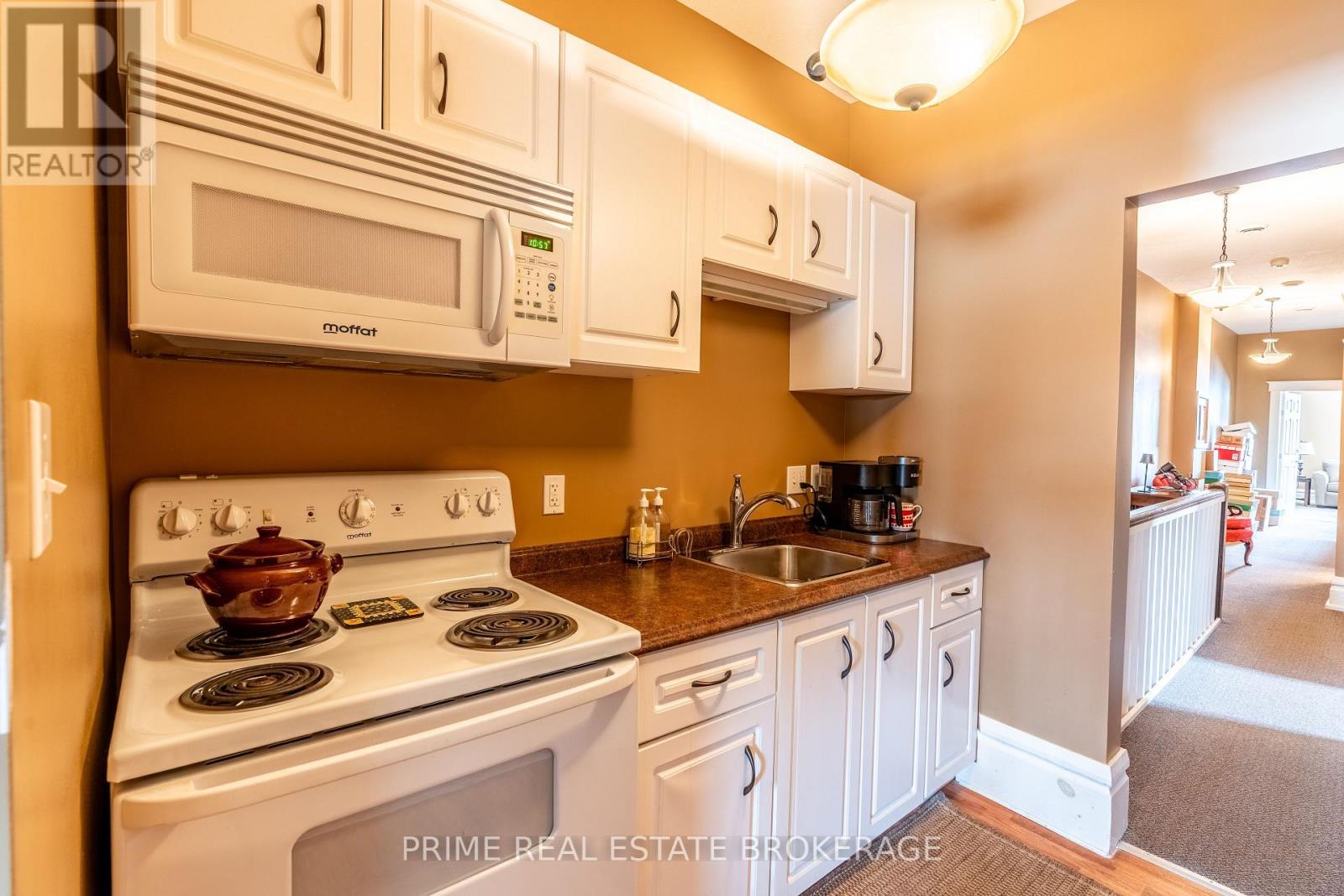 408 Queen Street Property Photo 26