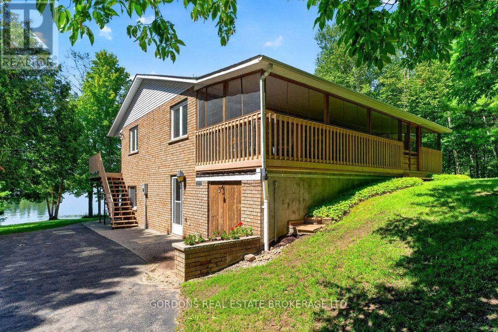 2950 R29 Property Photo 1