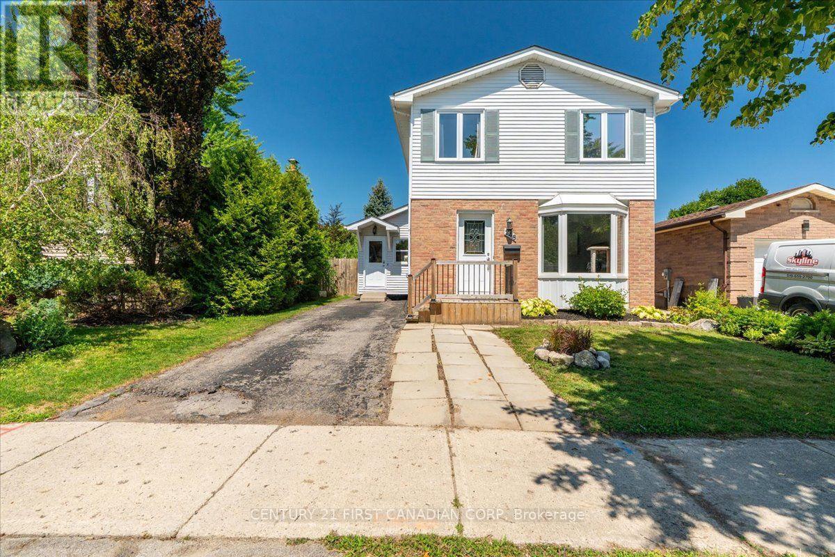 248 Ardsley Crescent Photo de la propriété 1