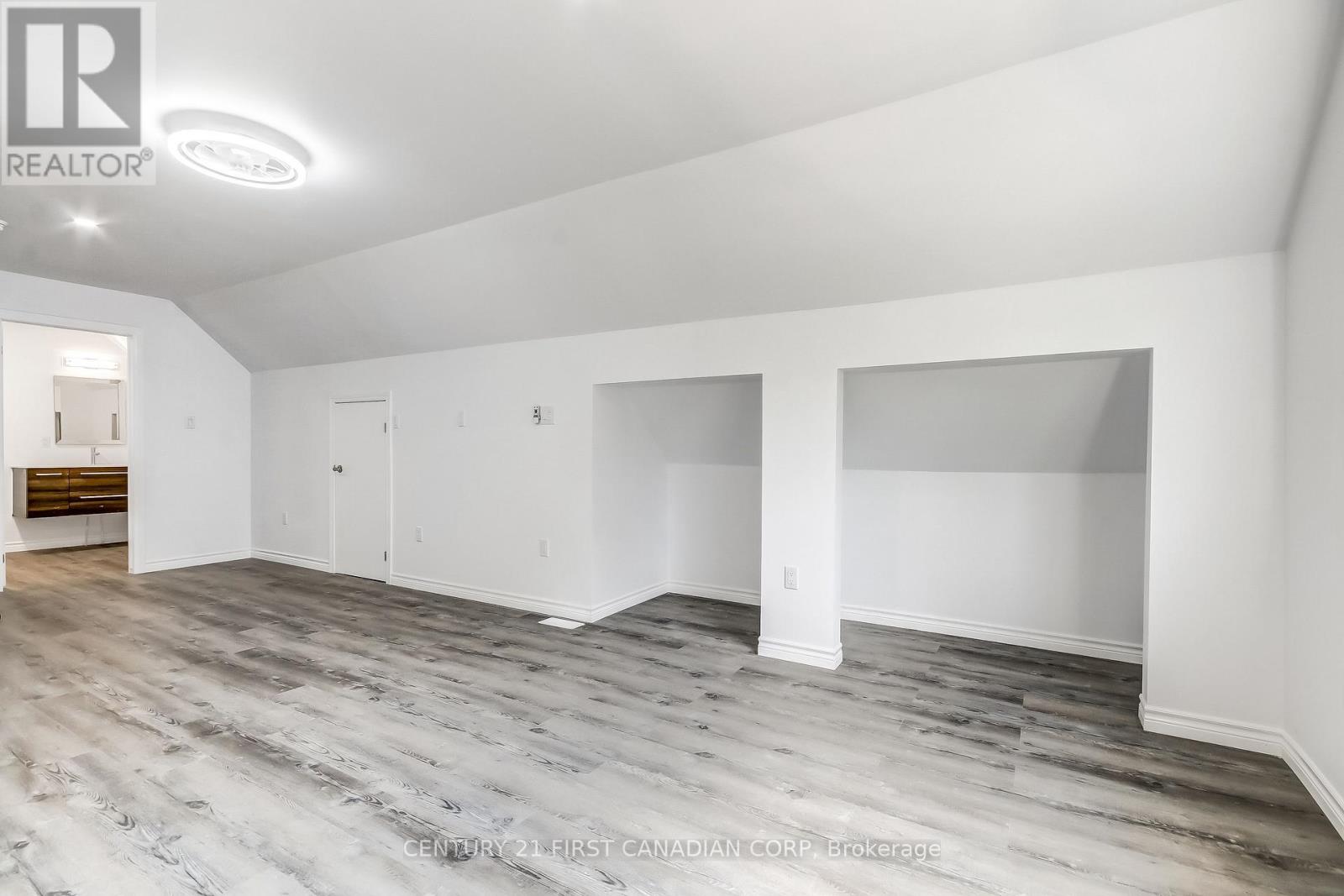 76 Chestnut Street Property Photo 15