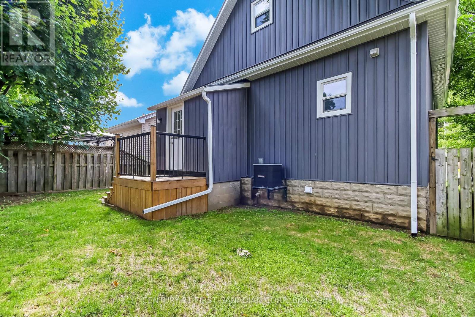 76 Chestnut Street Property Photo 21