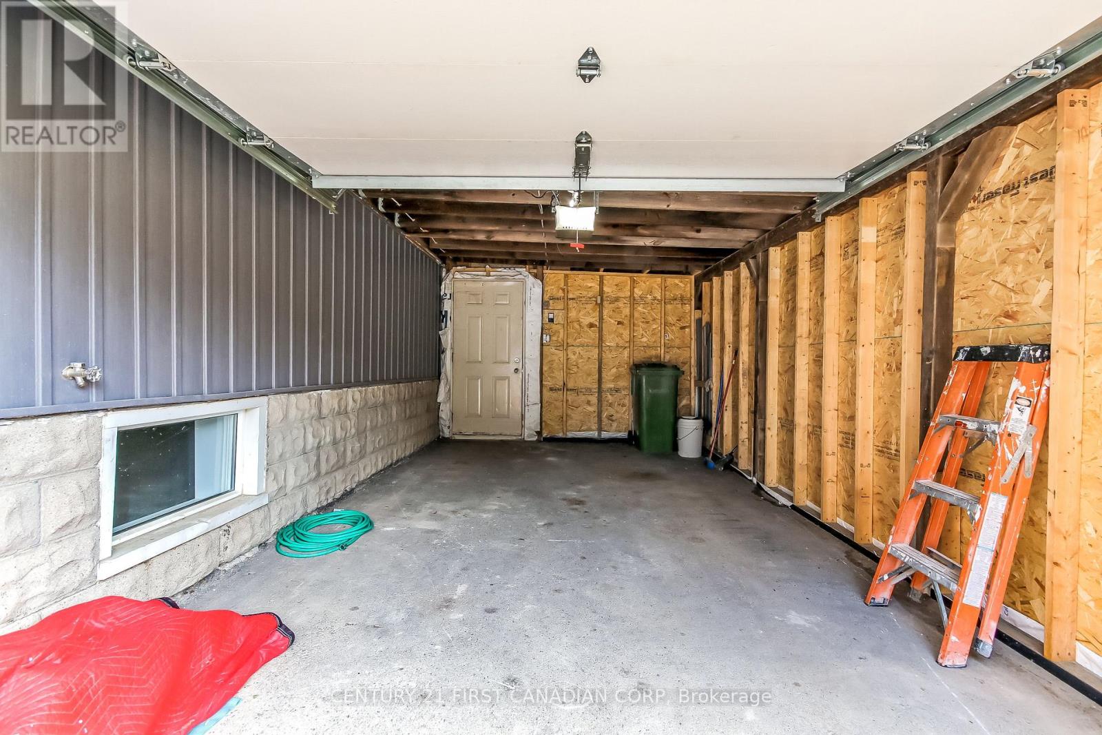 76 Chestnut Street Property Photo 22