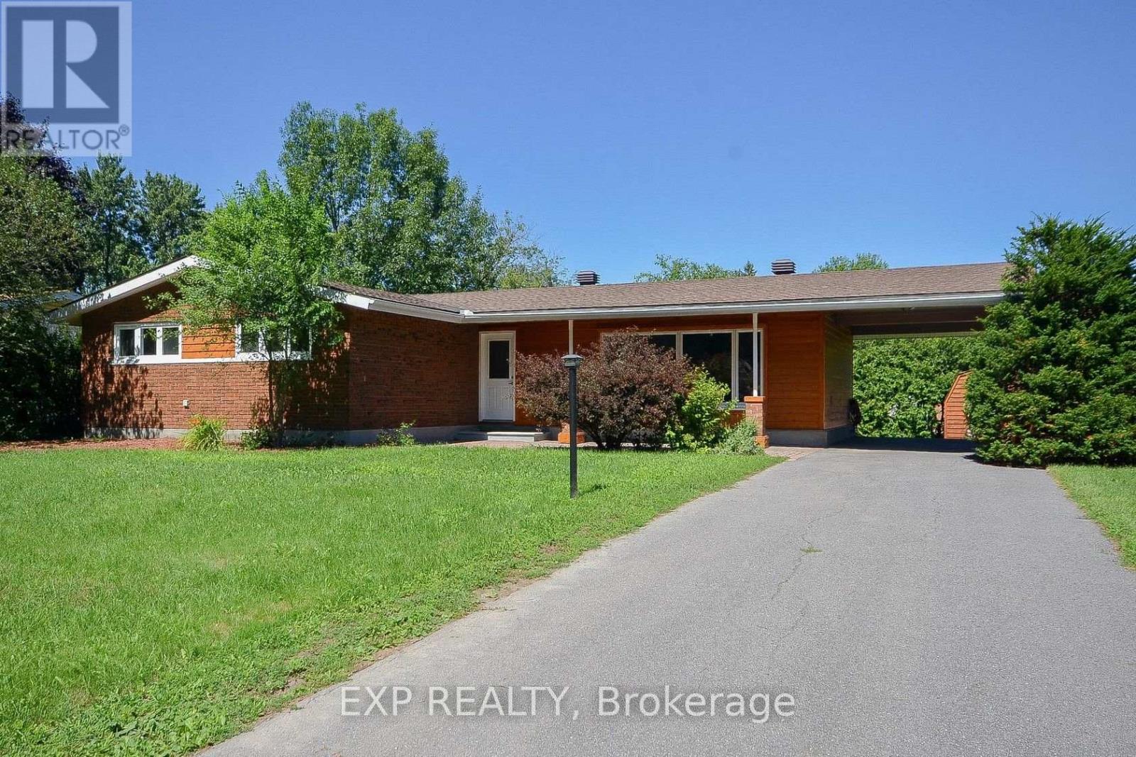 6 Solva Drive Property Photo 2