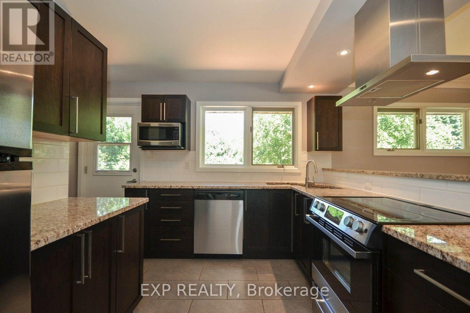 6 Solva Drive Property Photo 3