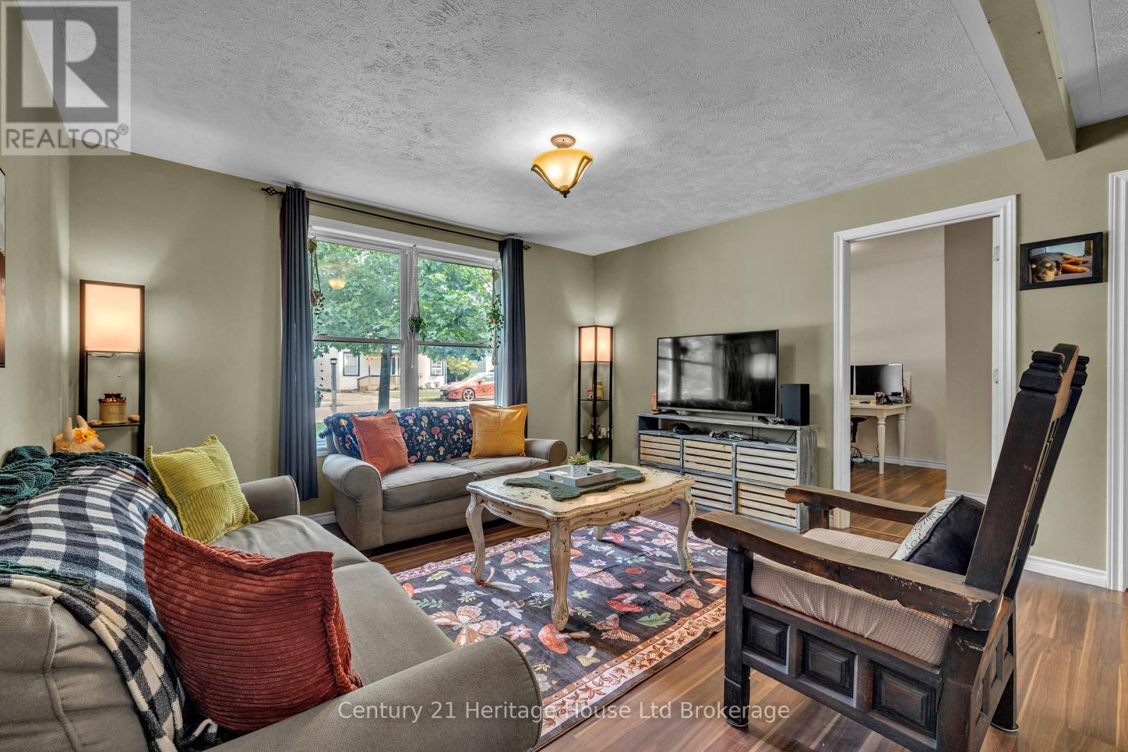 674 Hayball Street Property Photo 7