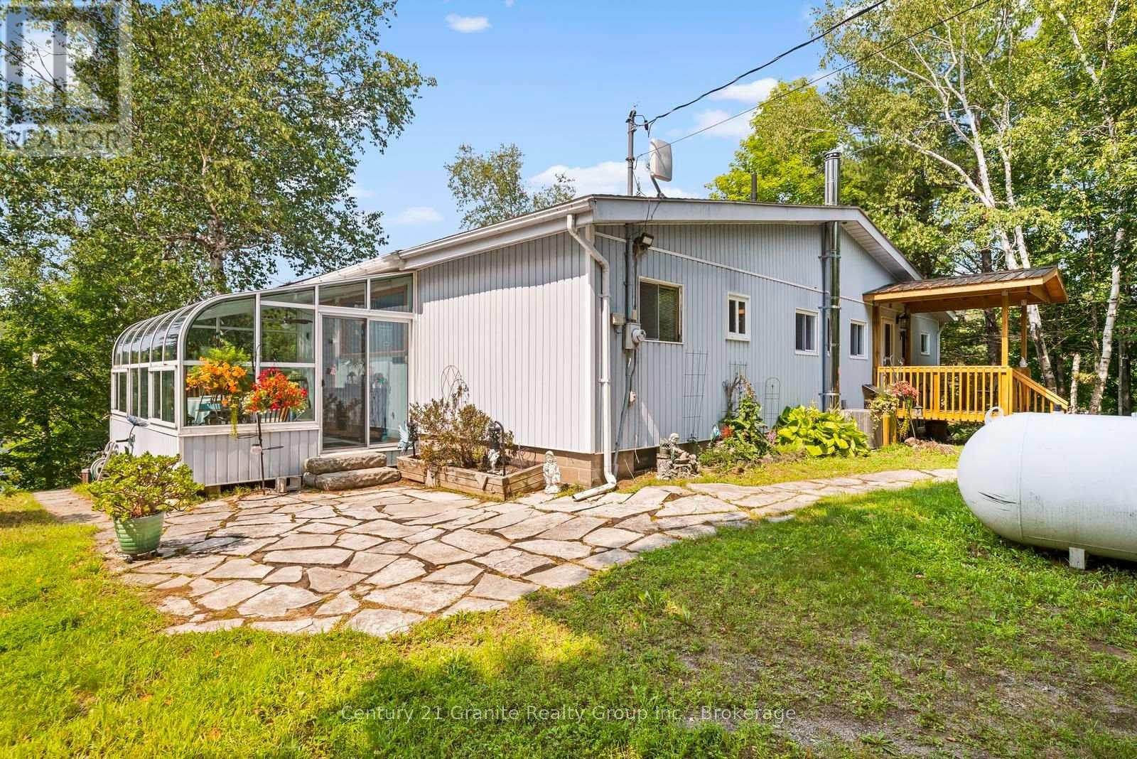 64 Bentley Place Property Photo 2