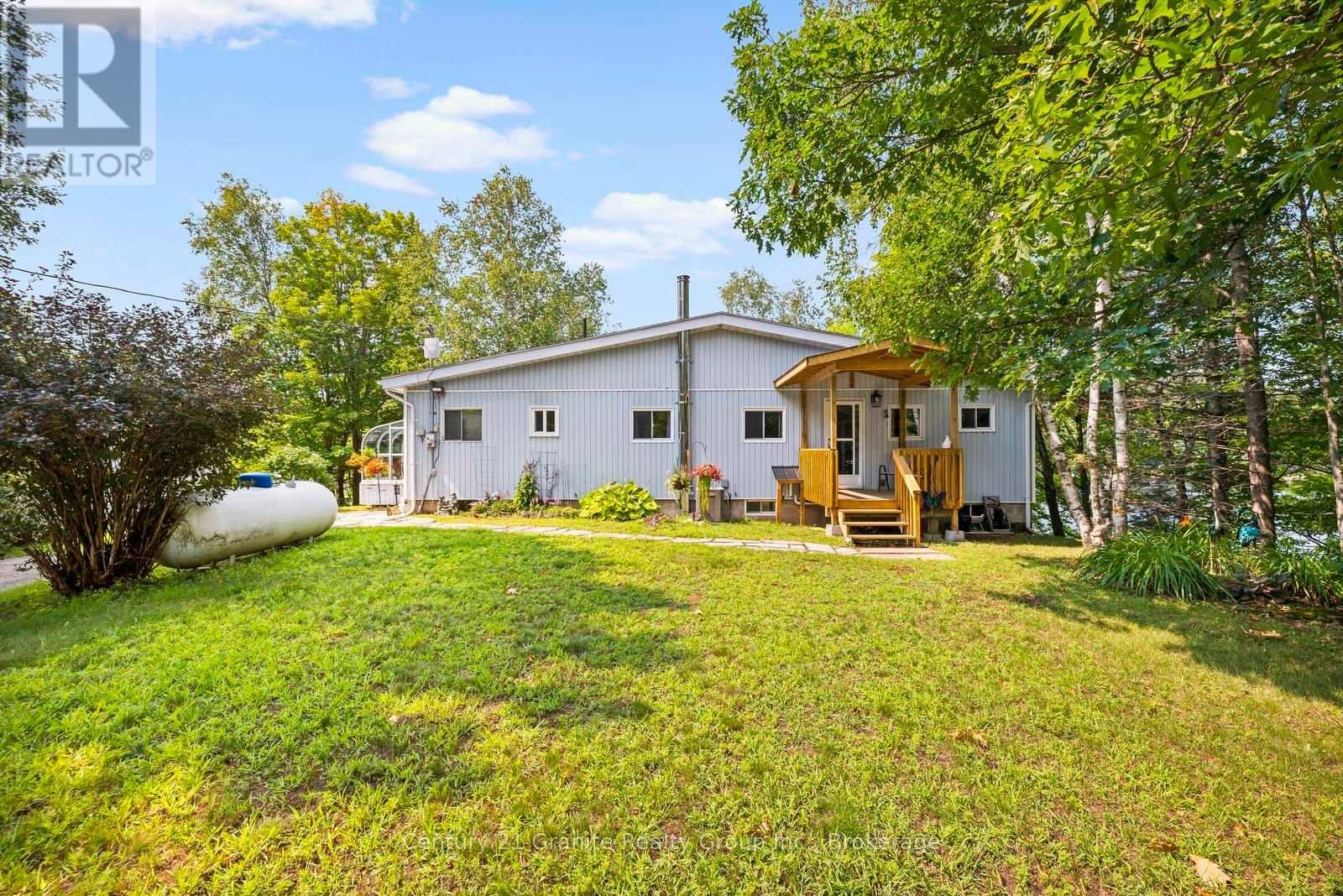 64 Bentley Place Property Photo 3
