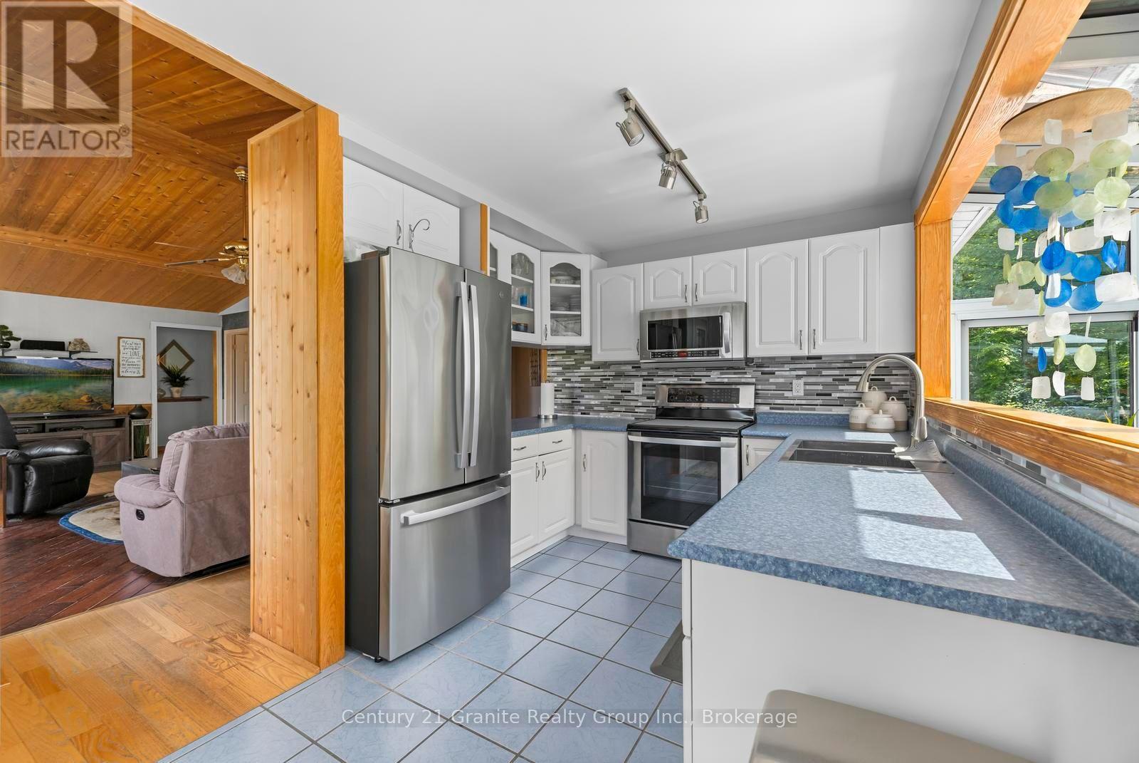 64 Bentley Place Property Photo 17