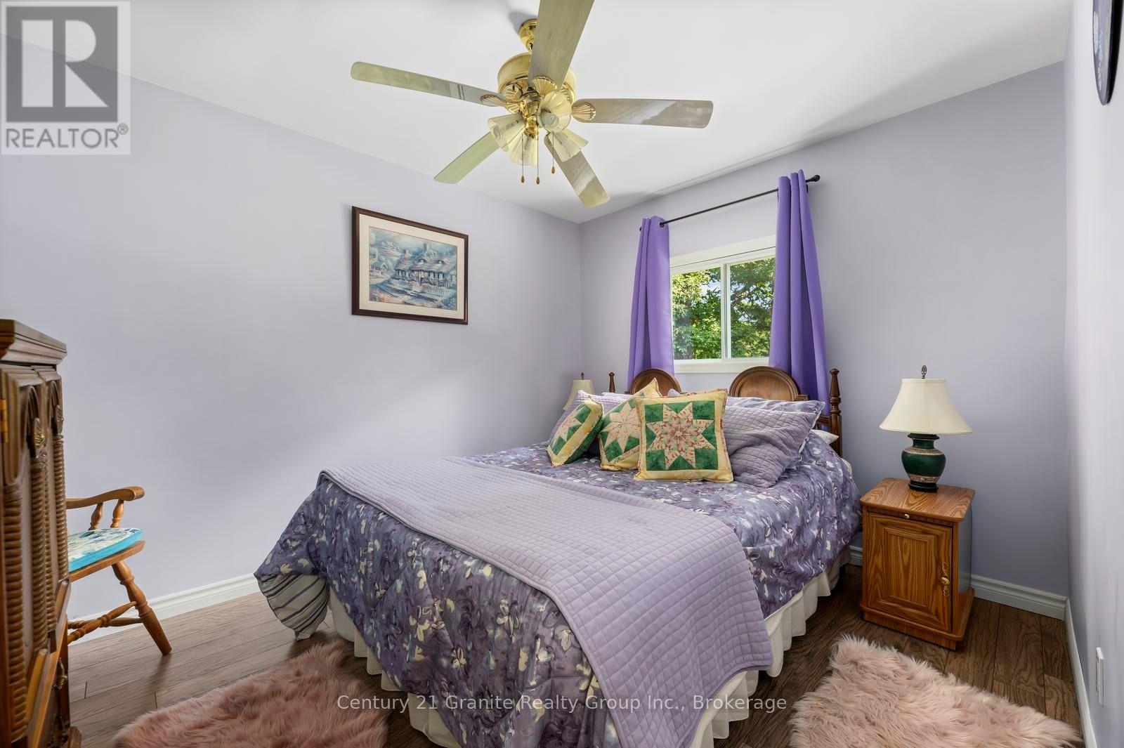 64 Bentley Place Property Photo 24
