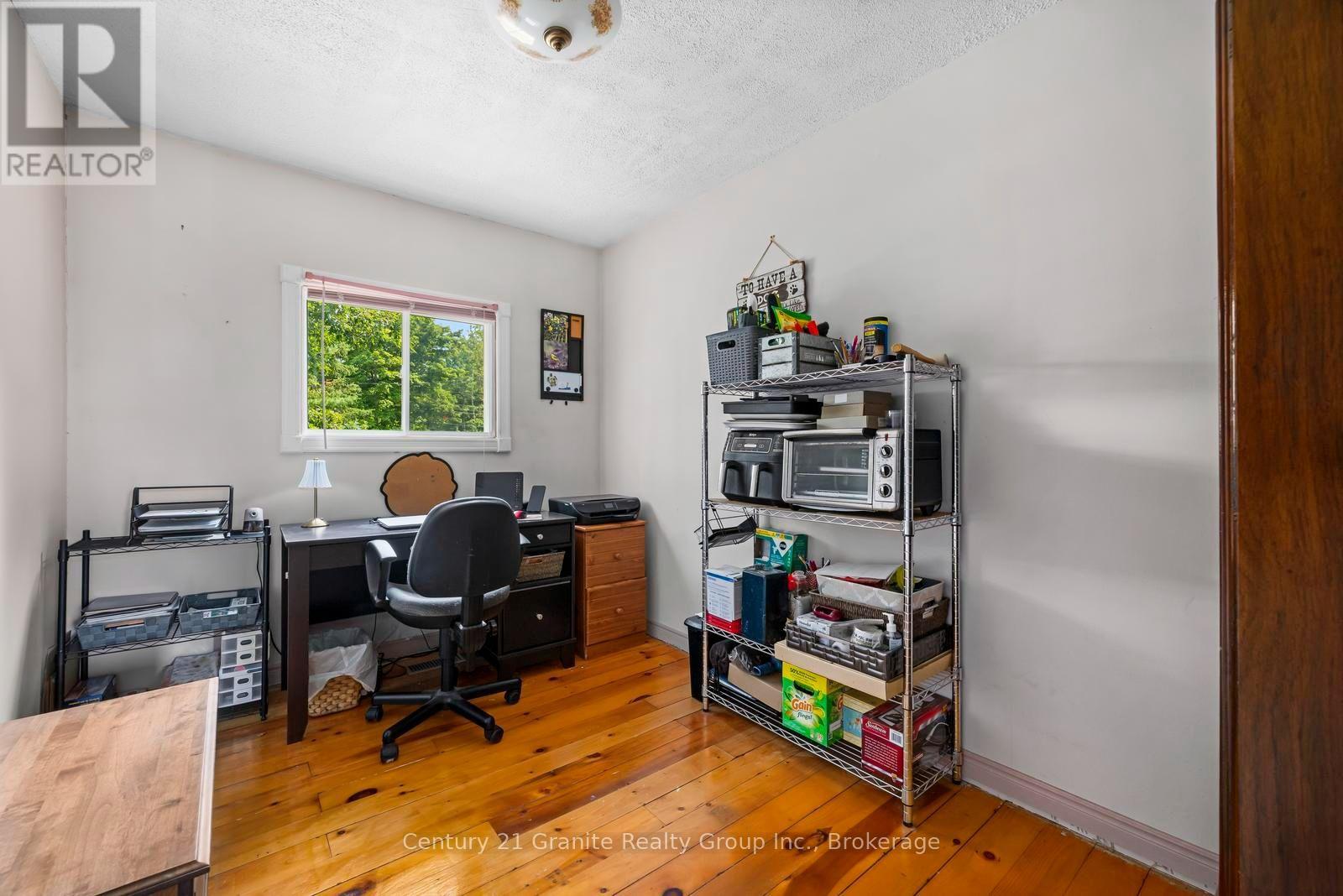 64 Bentley Place Property Photo 26