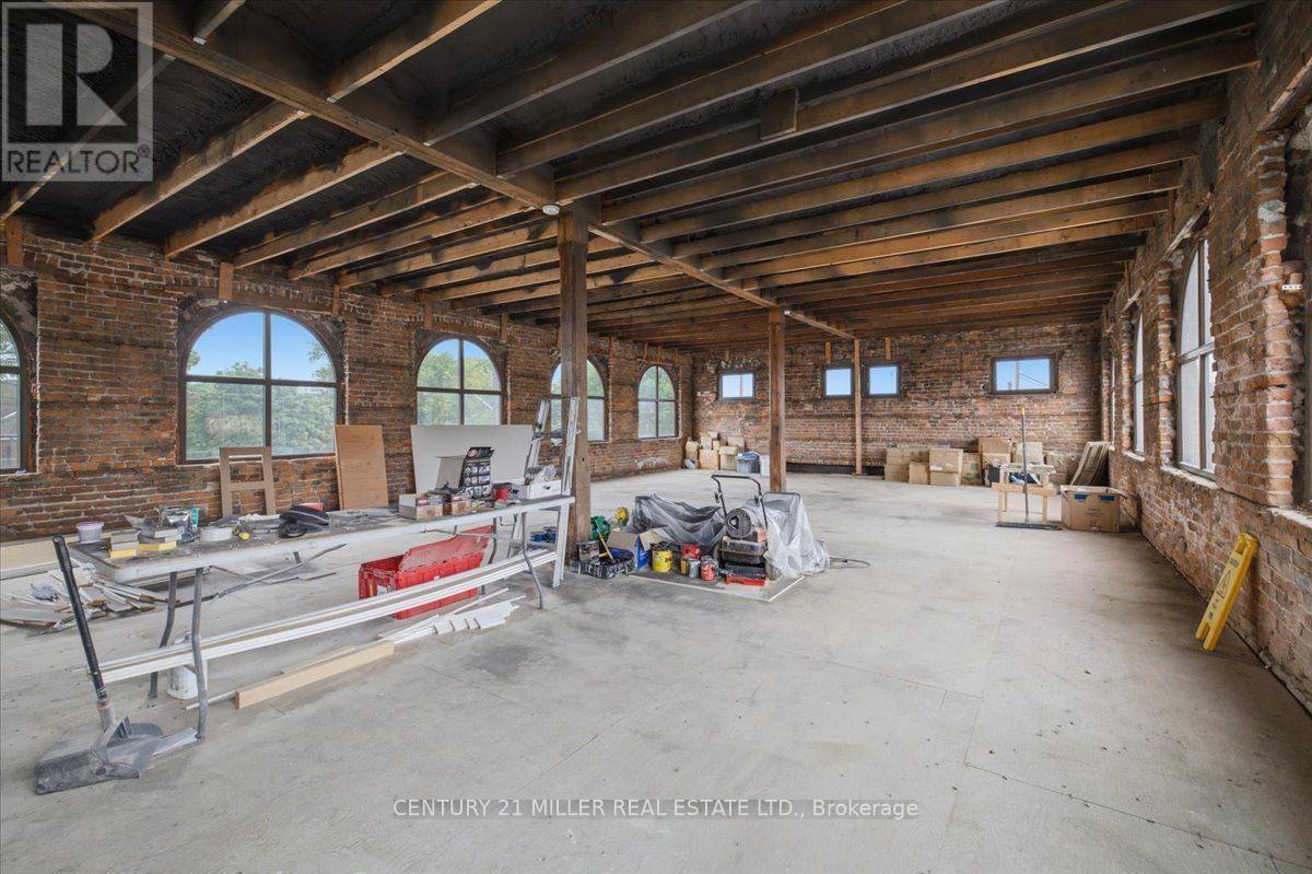 11 Wadsworth Street Property Photo 30