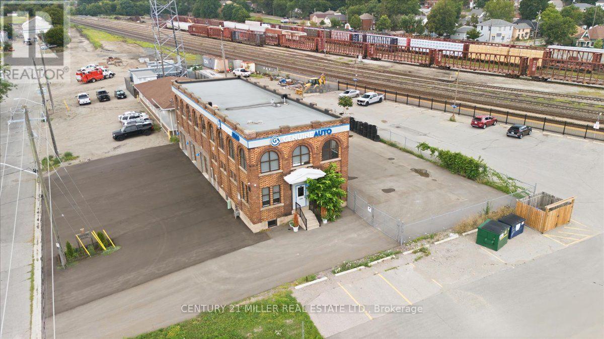 11 Wadsworth Street Property Photo 41
