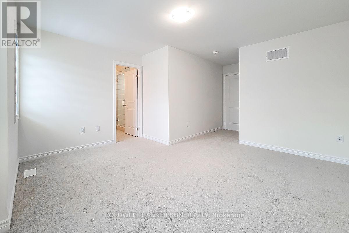 82 Pinot Crescent Property Photo 13