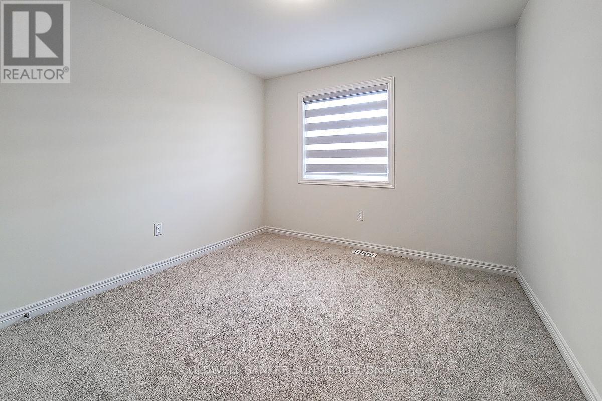 82 Pinot Crescent Property Photo 17
