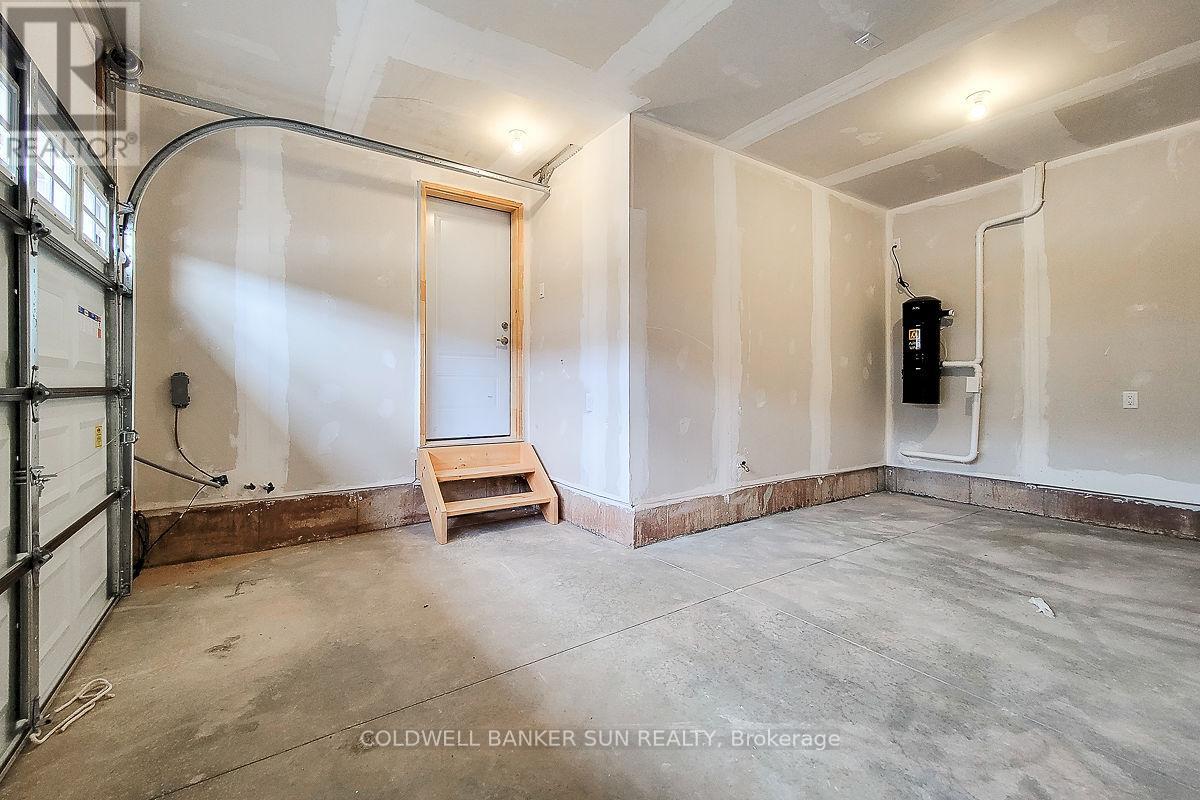82 Pinot Crescent Property Photo 28