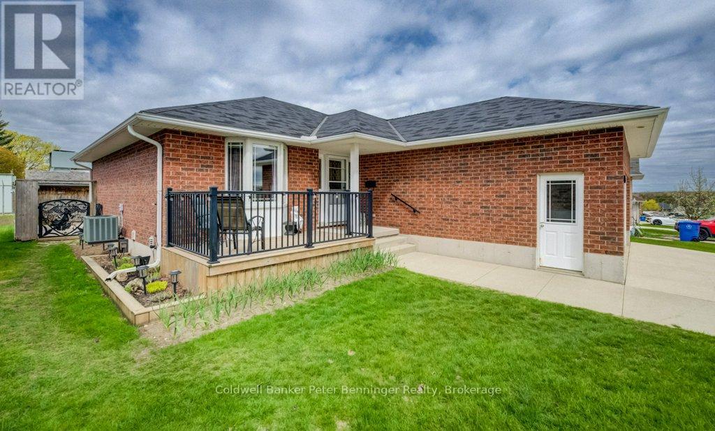 636 22nd Avenue Property Photo 4